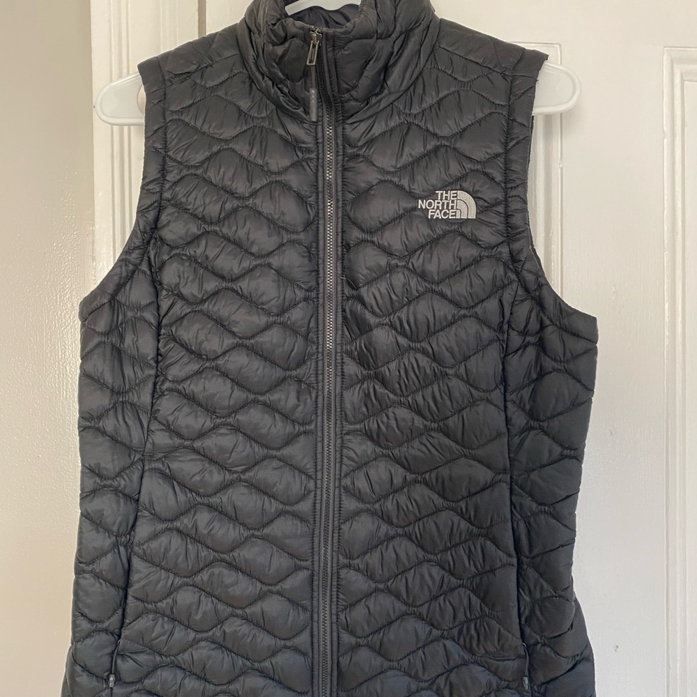 The North Face Women's Black Quilted Vest
